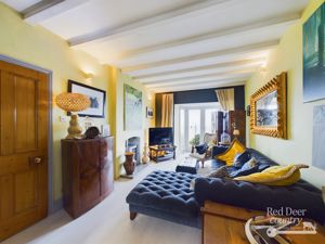 Sitting Room- click for photo gallery